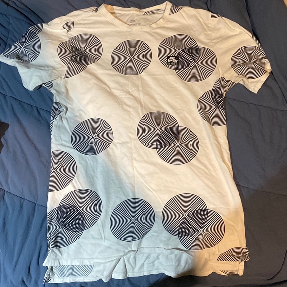 Nike T Shirt - Picture 1 of 3